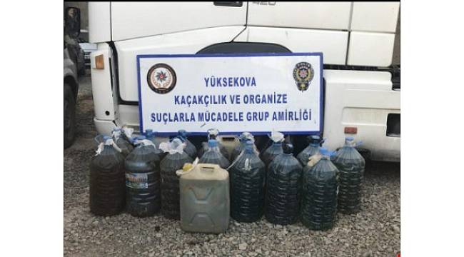 Hakkari&#39;de 240 litre kaçak akaryakıt ele geçirildi