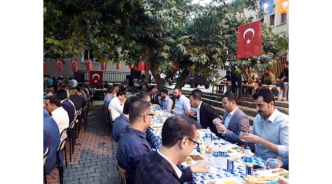 Hazro'da vatandaşlar kardeşlik sofrasında buluştu