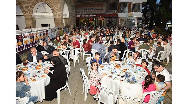 İshakpaşa Meydanı'nda anlamlı iftar