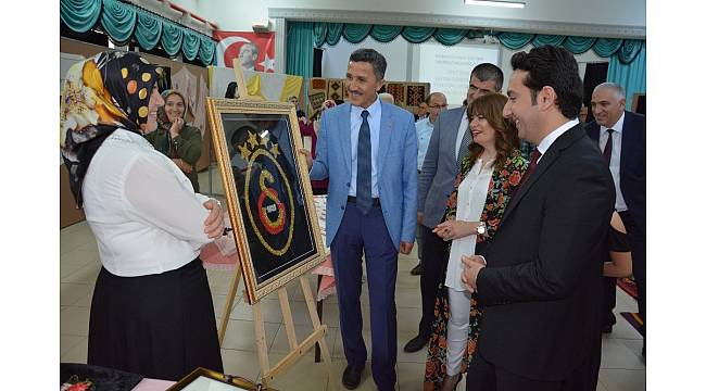 Kabadüz'de yılsonu sergisi