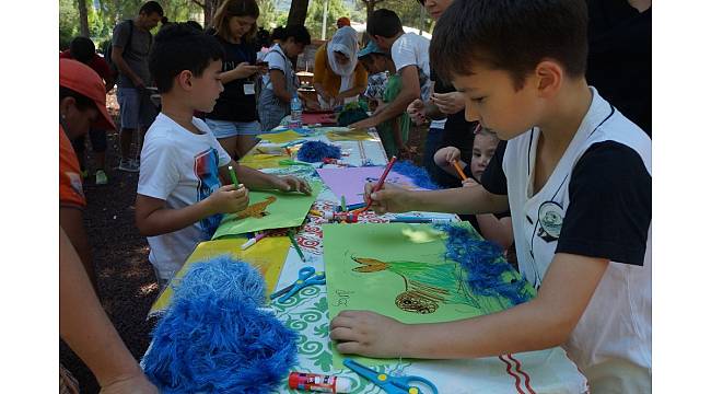 Marmaris&#39;te çocuklar &#39;Akdeniz Keşiş Foku&#39;nu tanıdı