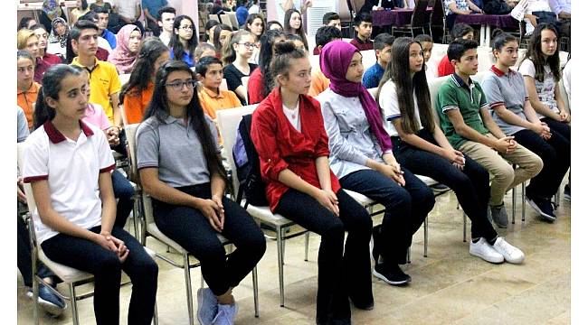 Menteşe'de yılın öğrencileri ödüllendirildi