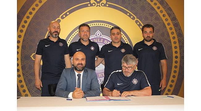 Osmanlıspor&#39;da yeniden Mustafa Reşit Akçay devri