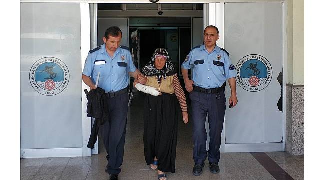 "Dilenmiyor" diye yaşlı kadını döverek hastanelik ettiler