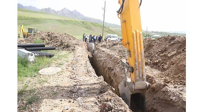 VASKİ'den Karpuzalan'a kanalizasyon hattı