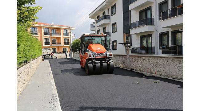 Serdivan&#39;da asfalt çalışmaları hız kesmiyor