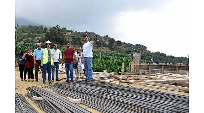 Alanya Belediyesi&#39;nden Yaylalı Mahallesi&#39;ne çok amaçlı salon ve muhtar evi