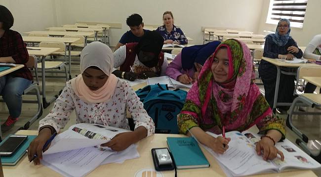  Malatya İnönü Üniversitesi 19 ülkeden 23 öğrenciyi misafir ediliyor