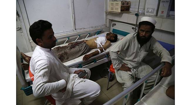 Afganistan&#39;daki intihar saldırısında ölü sayısı 68&#39;e yükseldi