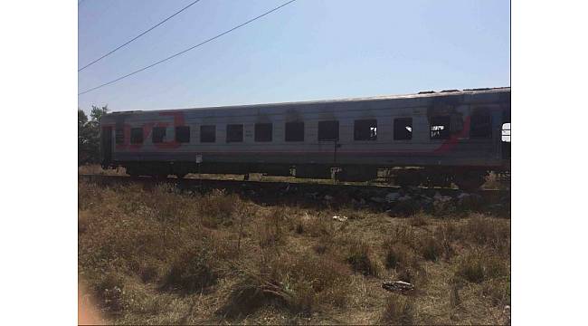 Rusya&#39;da yolcu treni yandı