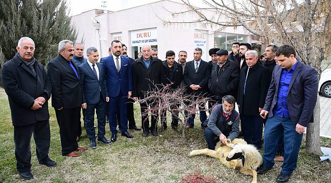 BAŞKAN ADAYI MEHMET ÇINAR, YAKINCA GALERİCİLER SİTESİ YÖNETİMİYLE BİRARAYA GELDİ