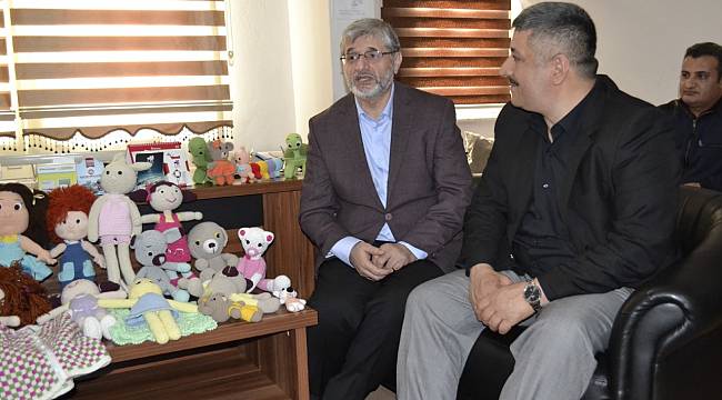 EL EMEĞİ OYUNCAKLAR YETİM ÇOCUKLARA ULAŞTIRILIYOR