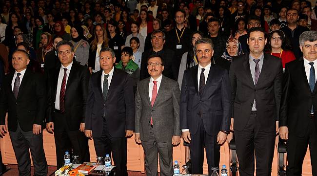 Vali Baruş 13. Araştırma Projeleri Malatya Bölge Yarışması Ödül Törenine Katıldı