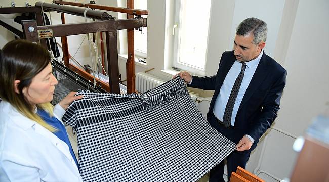 BAŞKAN ÇINAR, GÜNDÜZBEY MAHALLESİNDE ESNAF VE VATANDAŞLARLA BİRARAYA GELDİ