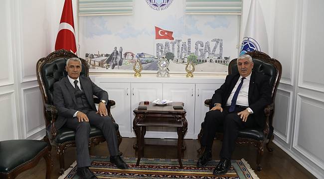 BİRLİK VAKFI ŞUBE YÖNETİMİ, BAŞKAN GÜDER’İ ZİYARET ETTİ