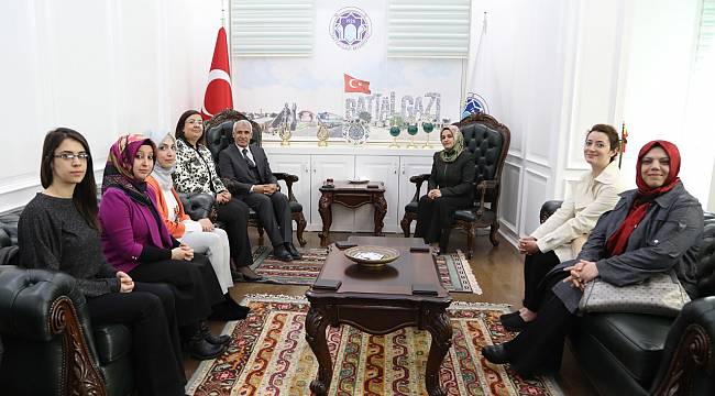 KADEM BAŞKANI DÜRGEN, BAŞKAN GÜDER’İ ZİYARET ETTİ