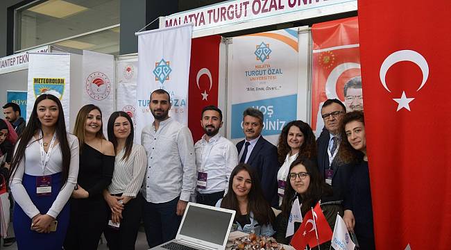 MTÜ İpekyolu Kariyer Fuarında