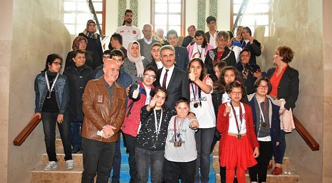 Özel Çocuklar Antalya’dan Madalyalarla Döndü