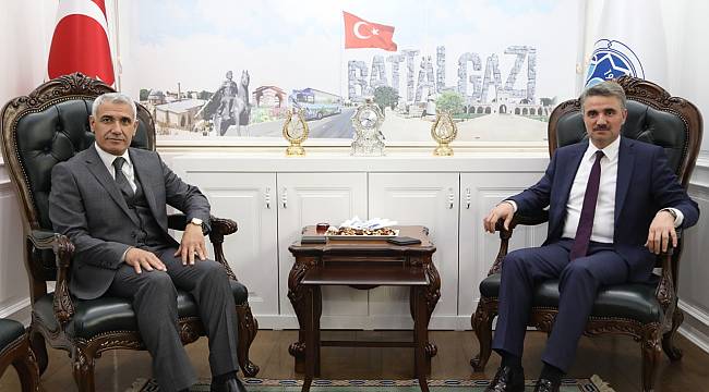 VALİ BARUŞ, BAŞKAN GÜDER’E HAYIRLI OLSUN ZİYARETİNDE BULUNDU