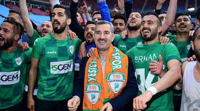 TRABZON’DA TARİHİ BAŞARI..YEŞİLYURT BELEDİYESPOR 3.LİGE YÜKSELDİ