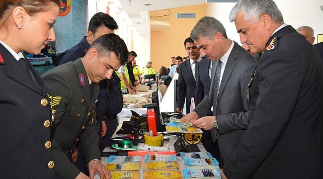Vali Baruş Karayolu Trafik Haftası Törenine Katıldı