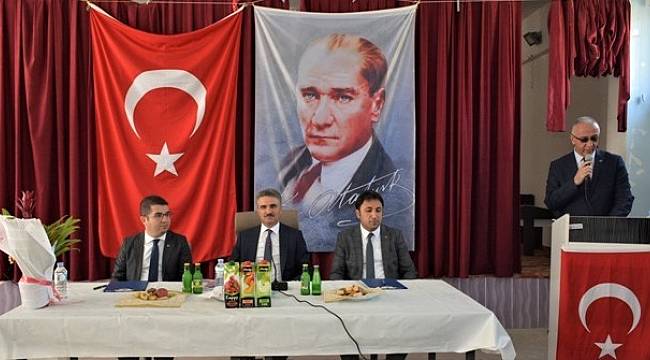 Vali Baruş, Kuluncak’ta Muhtarlarla Bir Araya Geldi