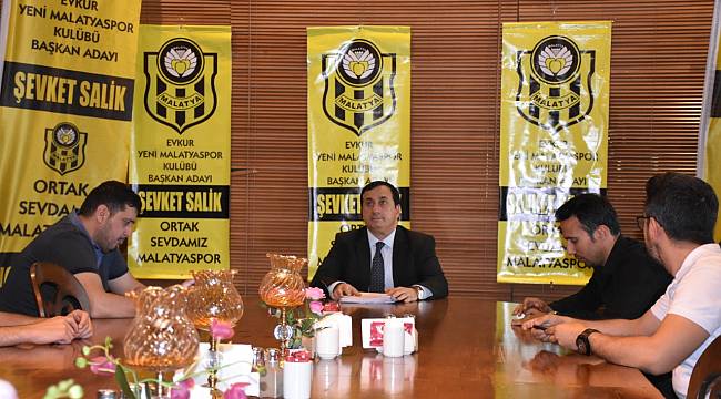 Yeni Malatyaspor ile ilgili Şevket Salik'in düzenlediği basın toplantısı