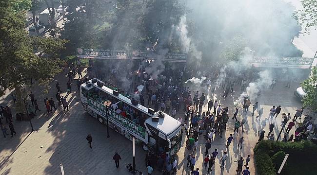 YEŞİLYURT BELEDİYESPOR, ŞAMPİYONLUK KUPASINI GÖRKEMLİ BİR TÖRENLE ALDI