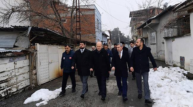 BAKAN YARDIMCISI HASAN SUVER, YEŞİLYURT BELEDİYESİNİN KENTSEL DÖNÜŞÜM PROJELERİNİ İNCELEDİ