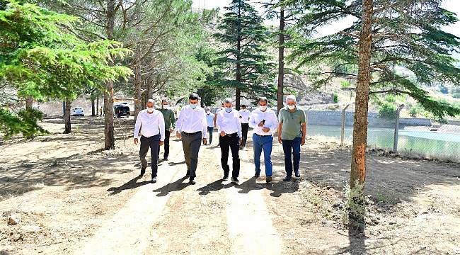 YEŞİLYURT BELEDİYESİ, GÜNDÜZBEY’DEKİ 17 DÖNÜMLÜK ALANA GENÇLİK KAMPI KURUYOR