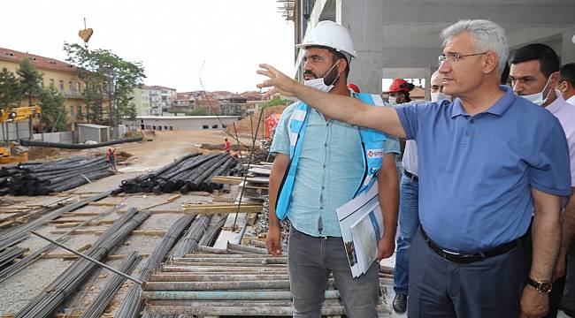 BATTALGAZİ DEVLET HASTANESİ’NİN 2021 YILINDA HİZMETE AÇILMASI HEDEFLENİYOR 