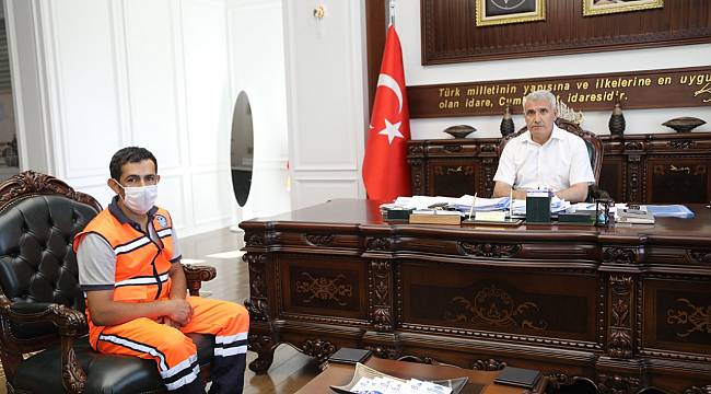 İNSANLIĞIN ÖLMEDİĞİNİ KANITLADI