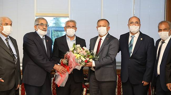 MUHTARLARDAN BAŞKAN GÜDER’E ANLAMLI ZİYARET