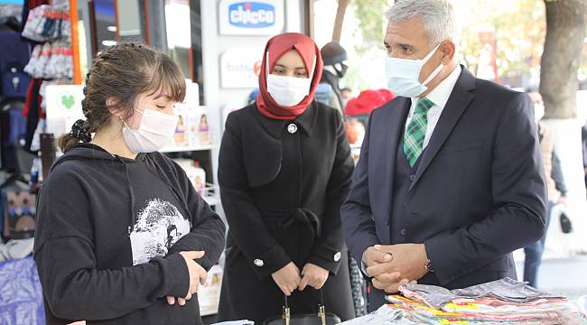 BAŞKAN GÜDER, İNÖNÜ CADDESİ ESNAFLARINI GEZDİ BAŞKAN GÜDER: “COVİD-19 YENİ TEDBİRLERİNE RİAYET EDELİM”