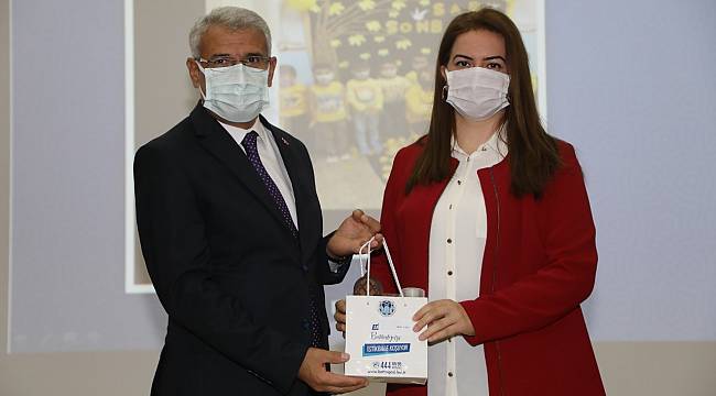  BATTALGAZİ BELEDİYESİ’NDEN ÖĞRETMENLER GÜNÜNE ÖZEL PROGRAM BAŞKAN GÜDER: “SİZ BİZİM İSTİKLALİMİZ VE İSTİKBALİMİZSİNİZ”