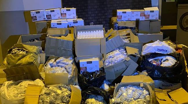 KOM Şube Müdürlüğünce gümrük kaçağı malzemelerin yakalanmasına yönelik yapılan çalışmalarda;