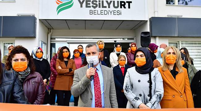 YEŞİLYURT BELEDİYESİ’NDE 25 KASIM KADINA YÖNELİK ŞİDDETE KARŞI ULUSLARARASI MÜCADELE GÜNÜ BASIN AÇIKLAMASI