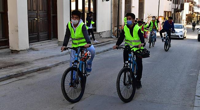 40 BİSİKLETÇİ, KADİM ÇIRMIHTI’NIN EŞSİZ GÜZELLİKLERİ ETRAFINDA PEDAL ÇEVİRDİ
