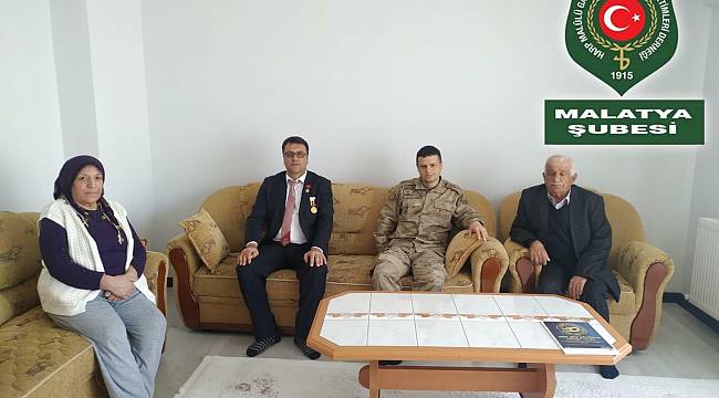 ŞEHİT ANNESİNİN FERYADI YÜREKLERİ DAĞLADI