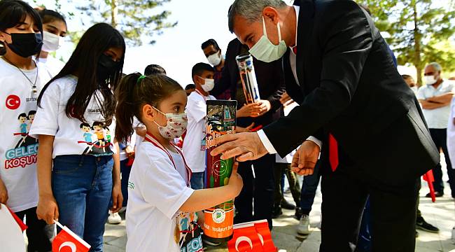 YEŞİLYURT BELEDİYESİ, DİLEK MAHALLESİNDE ‘ÇOCUK ŞENLİĞİ’ DÜZENLEDİ