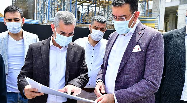 AK PARTİ MKYK ÜYESİ VE MİLLETVEKİLİ BÜLENT TÜFENKCİ, YEŞİLYURT BELEDİYESİ YENİ HİZMET BİNASI İNŞAATINI İNCELEDİ