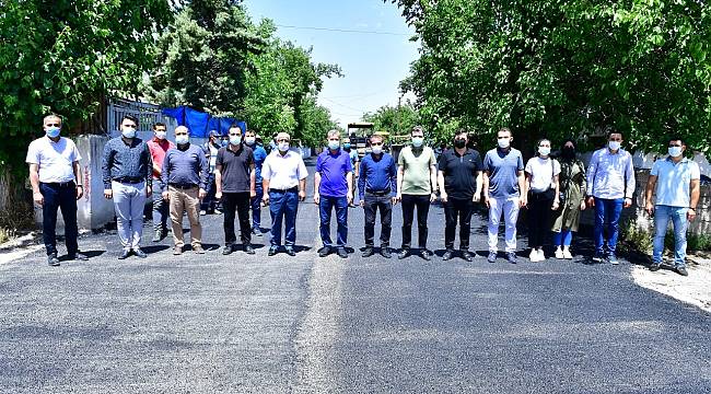 BAŞKAN ÇINAR, HOCA AHMET YESEVİ MAHALLESİNDE GERÇEKLEŞEN YOL YENİLEME HİZMETLERİNİ İNCELEDİ