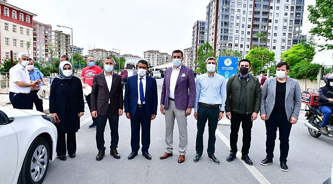 MİLLETVEKİLİ TÜFENKÇİ İLE BELEDİYE BAŞKANI ÇINAR, BOSTANBAŞI SEMT PAZARINI ZİYARET ETTİ