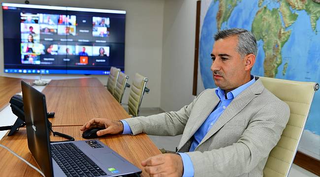 YEŞİLYURT BELEDİYE BAŞKANI MEHMET ÇINAR, ‘HEMŞİRELER HAFTASI’ ÇEVRİM İÇİ ETKİNLİK PROGRAMINA KATILDI