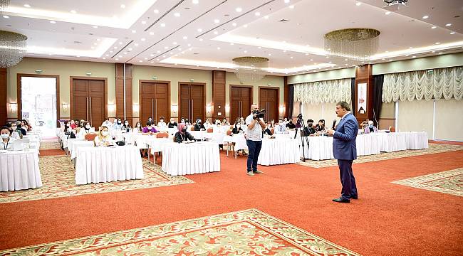  BAŞKAN GÜRKAN 81 İL’DEN GELEN GENÇLERLE BİR ARAYA GELDİ