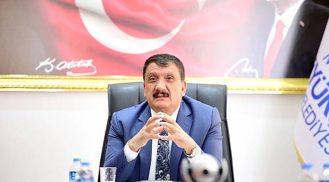 ‘Sürdürülebilir Şehirler ve İşbirliği’ Çalıştayında konuşan Başkan Gürkan,