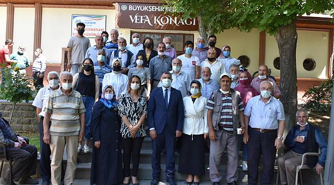 VEFA KONAĞI’NDA BABALAR GÜNÜ KUTLANDI