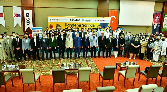 YEŞİLYURT BELEDİYESİ, 81 KENTTEN 90 ÖĞRENCİYİ PANDEMİ SONRASI GENÇLİK FORUMUNDA AĞIRLIYOR