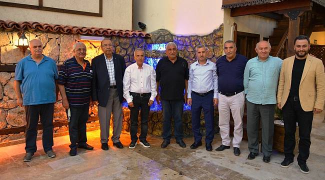 METİN EMİROĞLU, YAVUZ DONAT VE MEHMET ŞAHİN, TARİHİ YEŞİLYURT KONAKLARINA HAYRAN KALDI