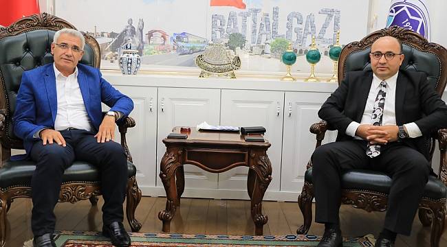 PROF. DR. ŞAHİN’DEN BAŞKAN GÜDER’E ZİYARET